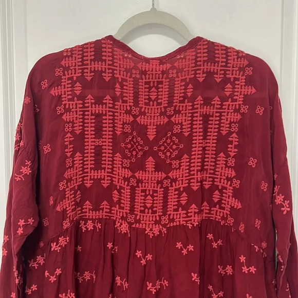 Johnny Was Women’s Burgundy Embroidered Long Sleeve Relaxed Top size XS - Picture 8 of 11